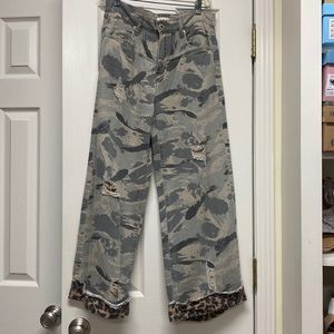 POL Camo print pants with contrasting cuff.  New/ Never Worn/ No Tags